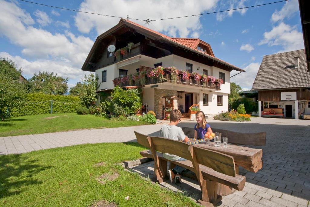 Ferienwohnung Sima Velden am Woerthersee Ngoại thất bức ảnh